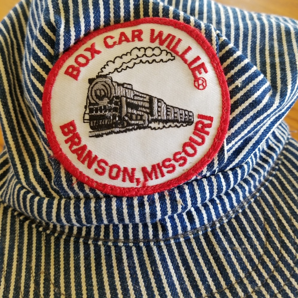 BOX CAR WILLIE HAT
